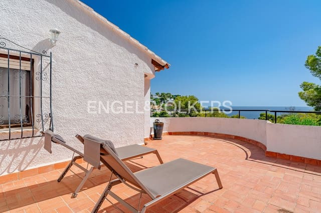 9 sovrum Villa till salu i Benissa med pool garage - 1 045 000 € (Ref: 10097403)