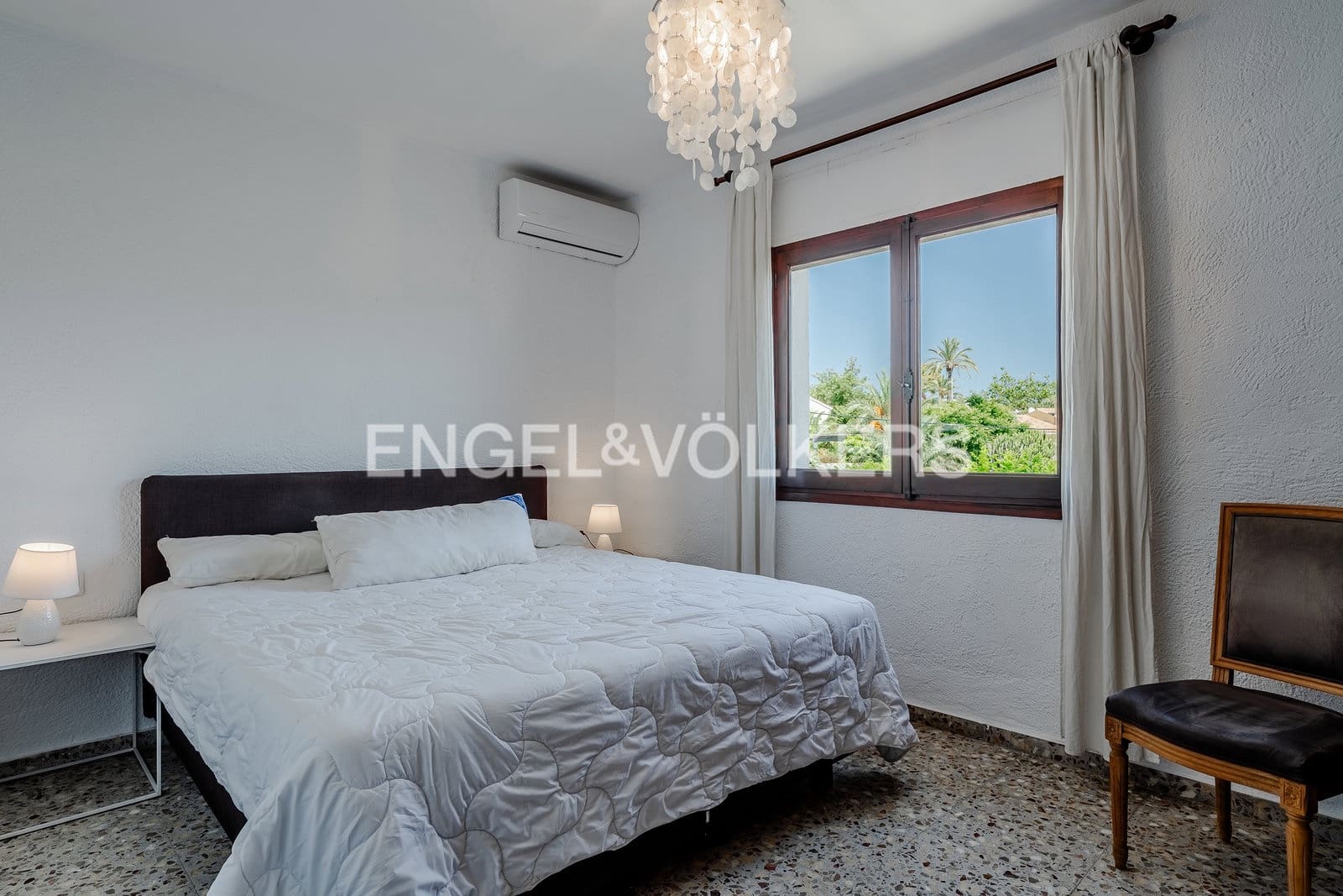 9 sovrum Villa till salu i Benissa med pool garage - 1 045 000 € (Ref: 10097403)
