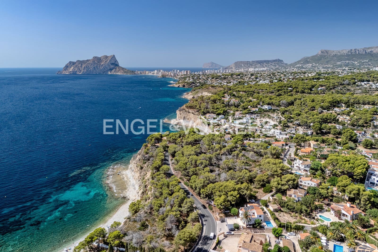 9 sovrum Villa till salu i Benissa med pool garage - 1 045 000 € (Ref: 10097403)