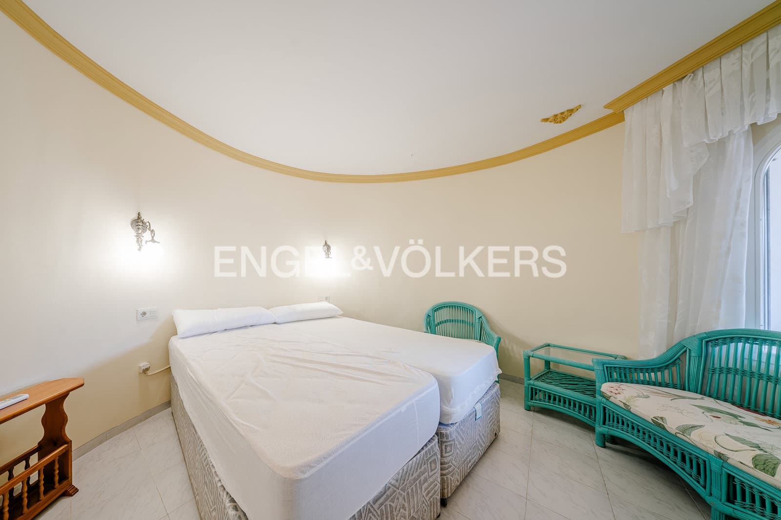 Chalet de 5 habitaciones en Calpe / Calp en venta con piscina garaje - 975.000 € (Ref: 10099073)