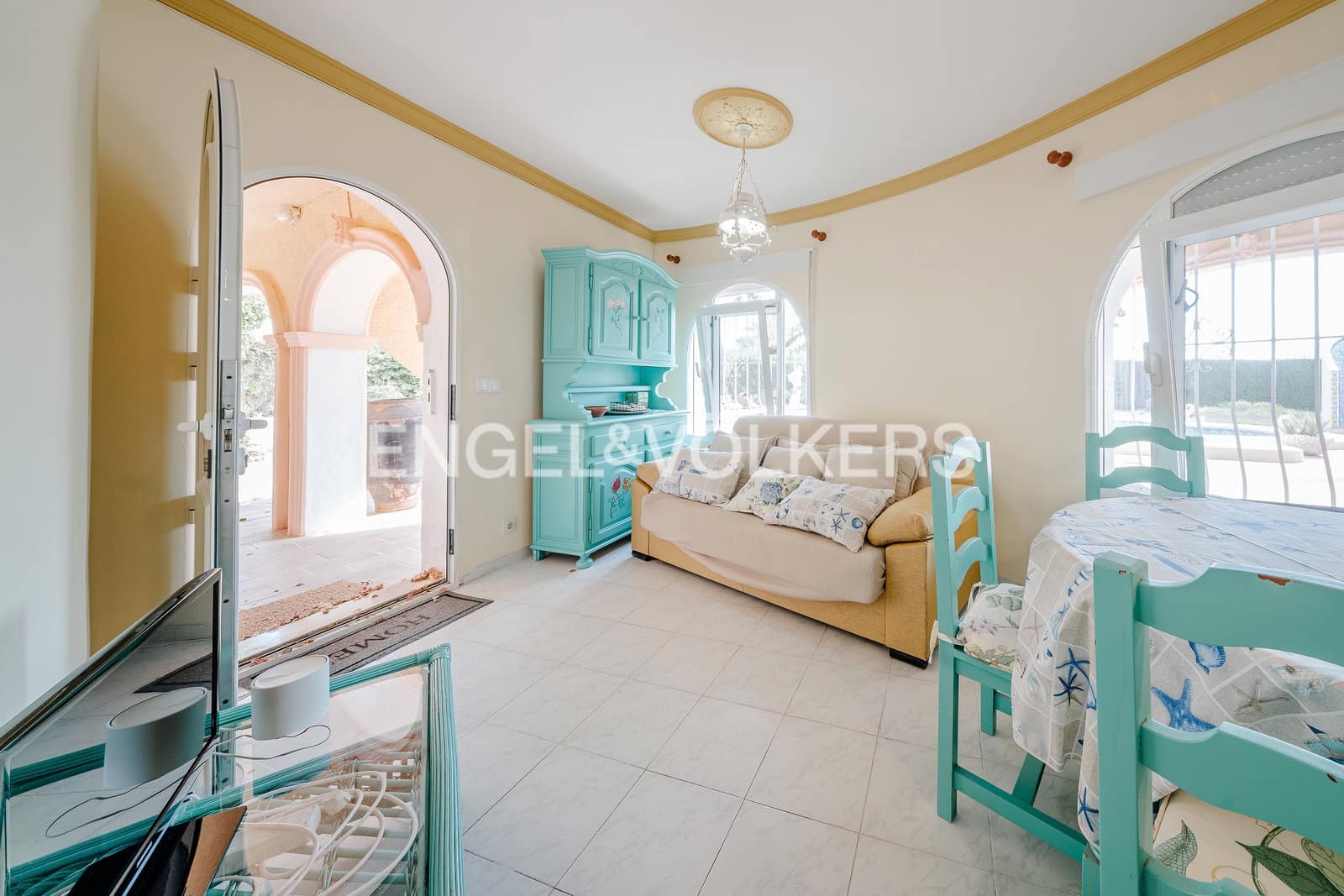 Chalet de 5 habitaciones en Calpe / Calp en venta con piscina garaje - 975.000 € (Ref: 10099073)