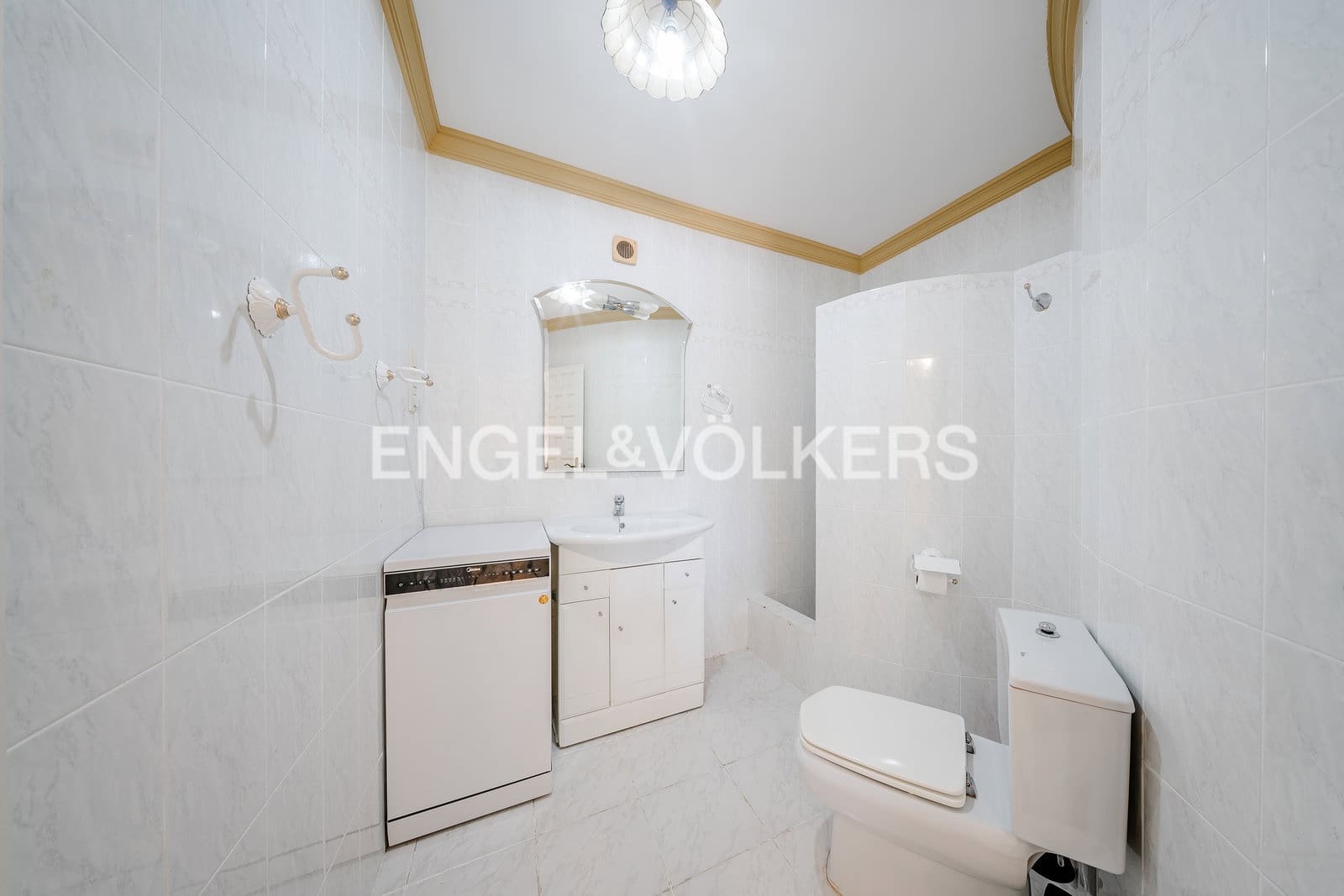 Chalet de 5 habitaciones en Calpe / Calp en venta con piscina garaje - 975.000 € (Ref: 10099073)