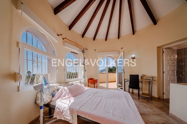 5 sypialnia Willa na sprzedaż w Pueblo, Calpe / Calp z basenem garażem - 975 000 € (Ref: 10099073)