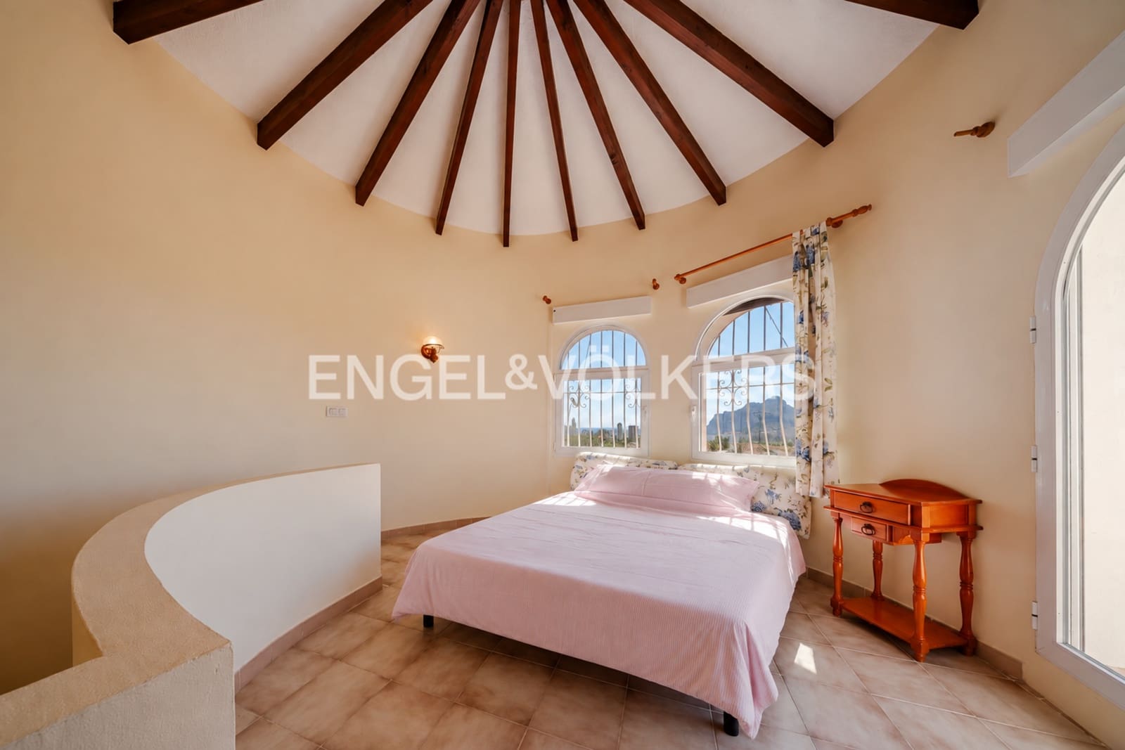 Chalet de 5 habitaciones en Calpe / Calp en venta con piscina garaje - 975.000 € (Ref: 10099073)