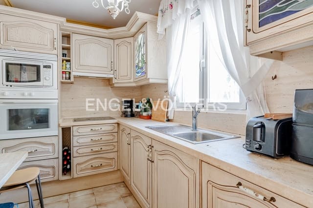 5 sypialnia Willa na sprzedaż w Pueblo, Calpe / Calp z basenem garażem - 975 000 € (Ref: 10099073)