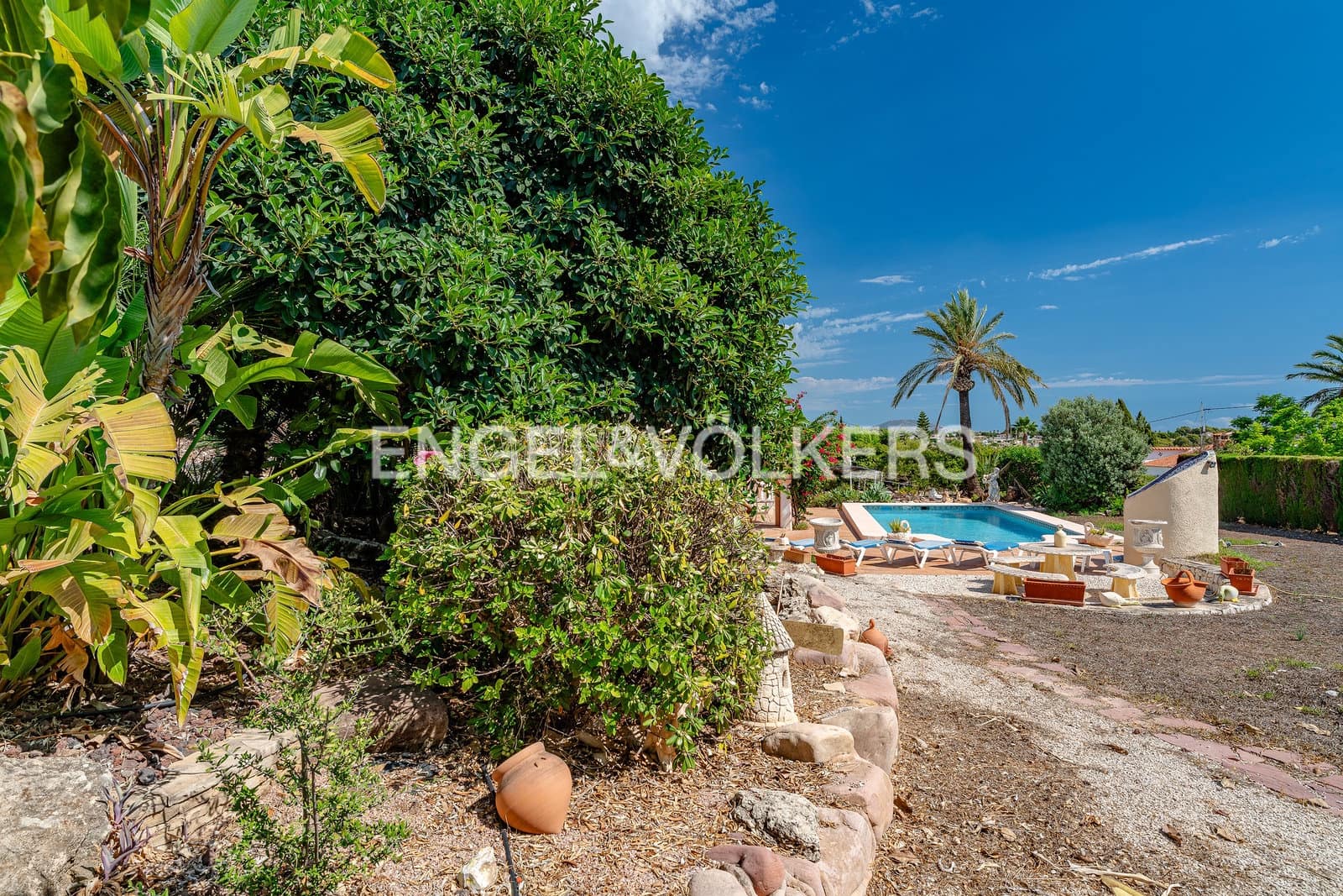 Chalet de 5 habitaciones en Calpe / Calp en venta con piscina garaje - 975.000 € (Ref: 10099073)