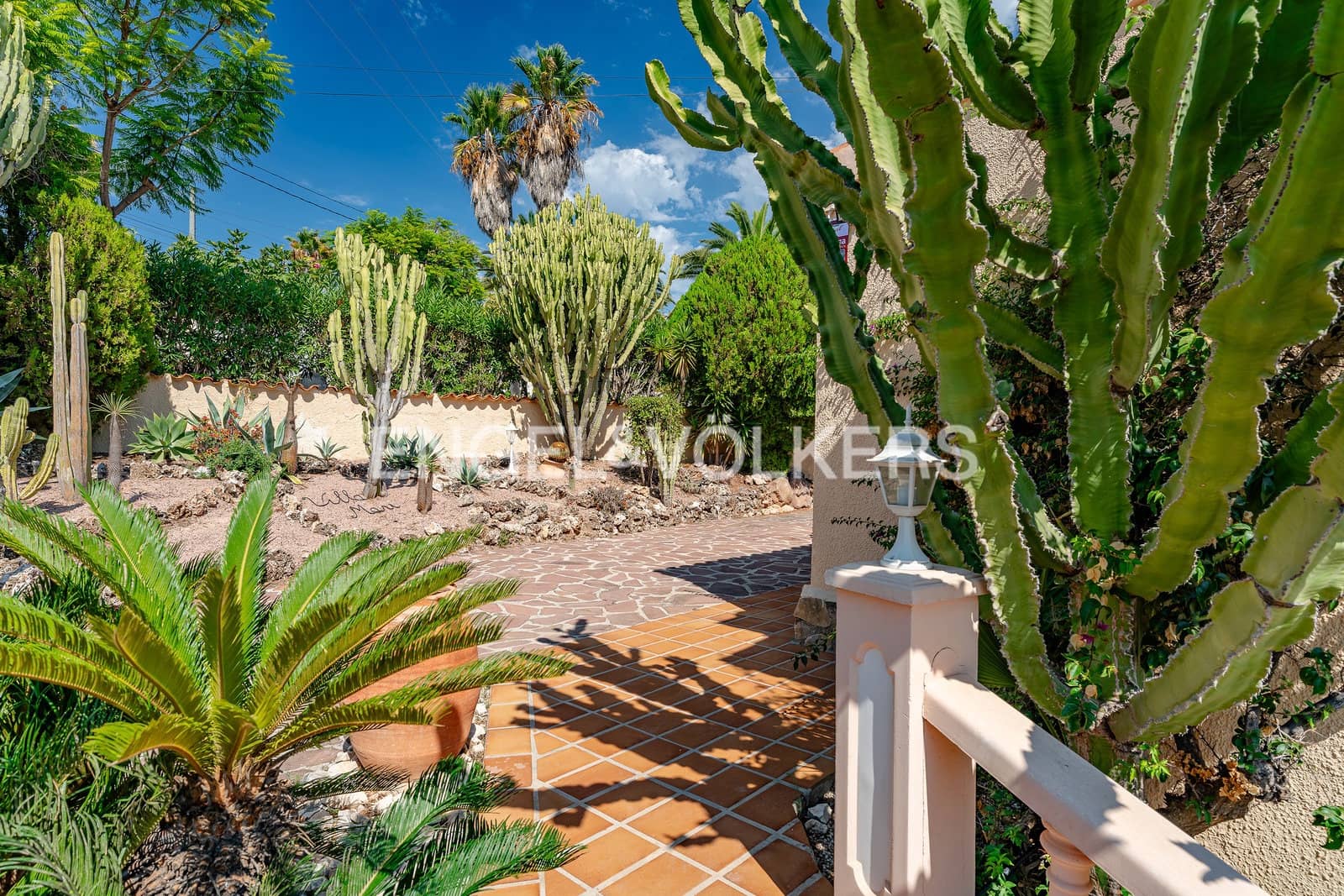 Chalet de 5 habitaciones en Calpe / Calp en venta con piscina garaje - 975.000 € (Ref: 10099073)