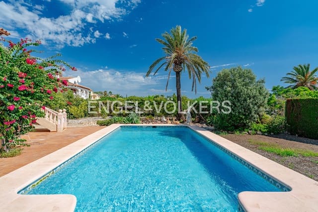 5 sypialnia Willa na sprzedaż w Pueblo, Calpe / Calp z basenem garażem - 975 000 € (Ref: 10099073)