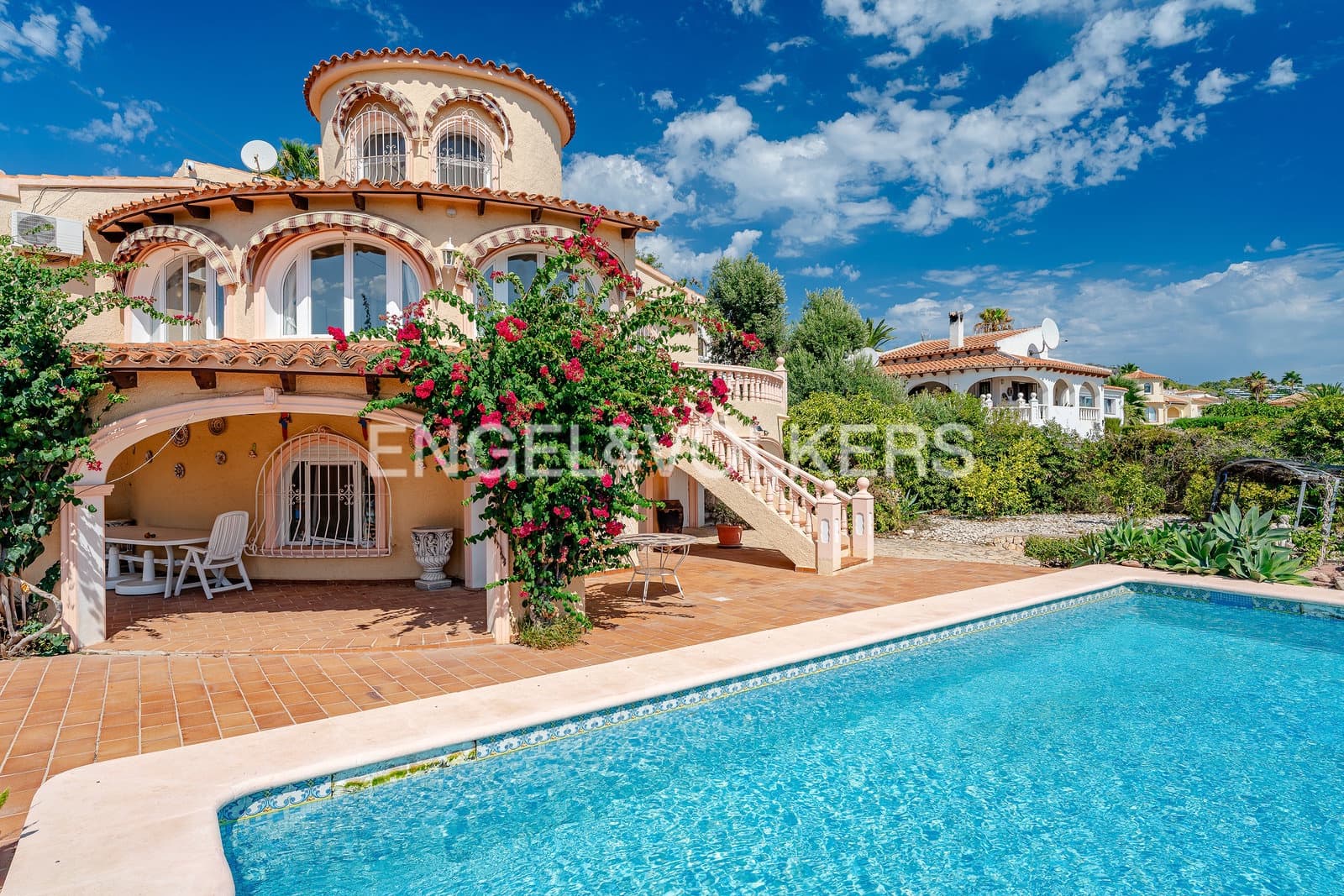 Chalet de 5 habitaciones en Calpe / Calp en venta con piscina garaje - 975.000 € (Ref: 10099073)