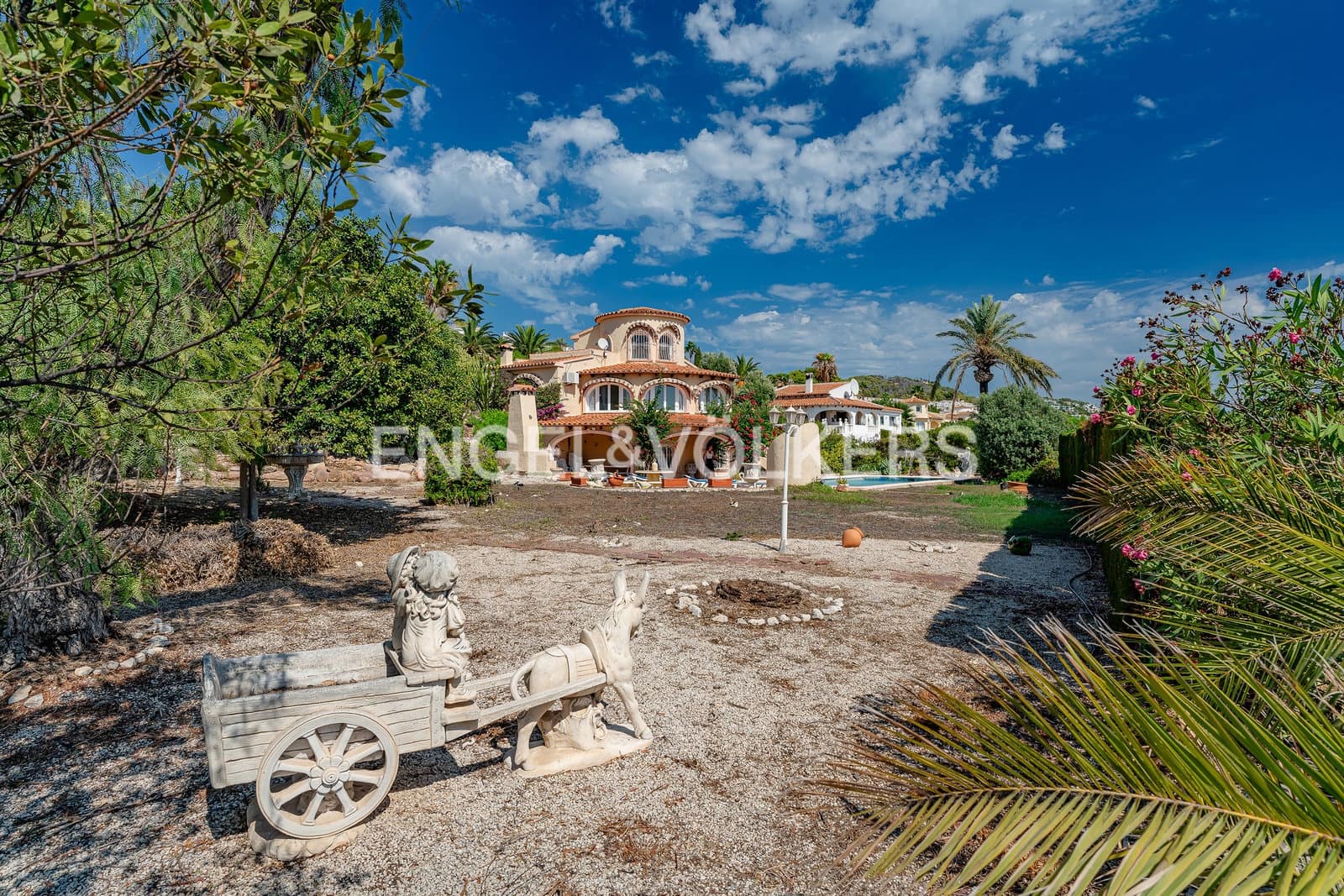 Chalet de 5 habitaciones en Calpe / Calp en venta con piscina garaje - 975.000 € (Ref: 10099073)