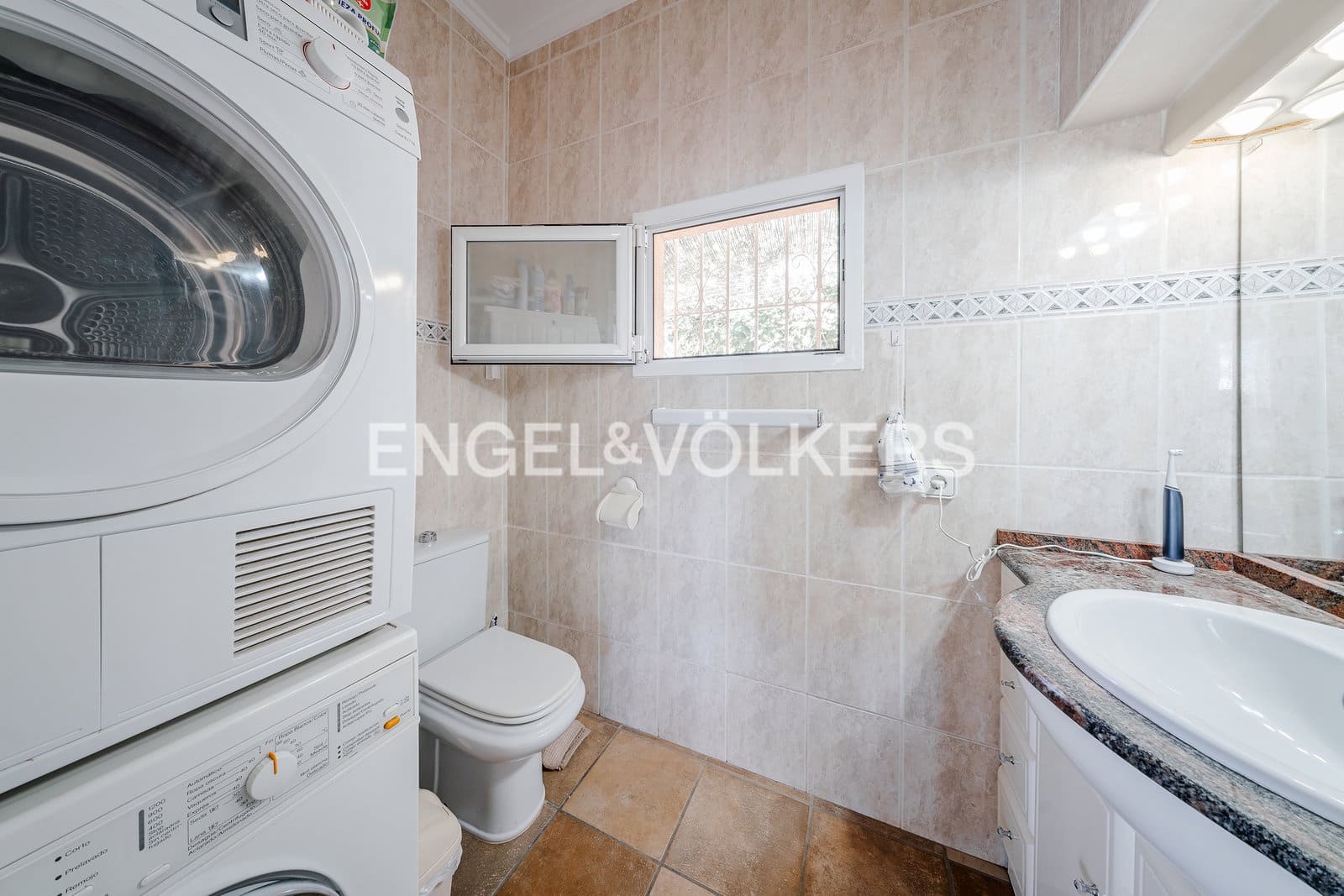 3 bedroom Villa for sale in Calpe / Calp with pool garage - € 850,000 (Ref: 10099176)
