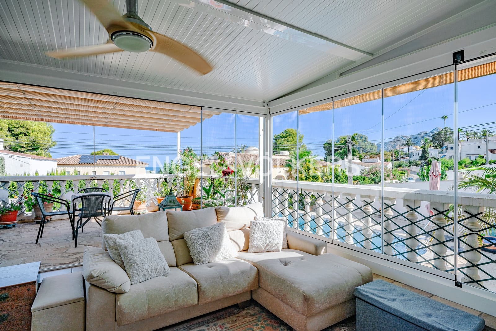 3 bedroom Villa for sale in Calpe / Calp with pool garage - € 850,000 (Ref: 10099176)