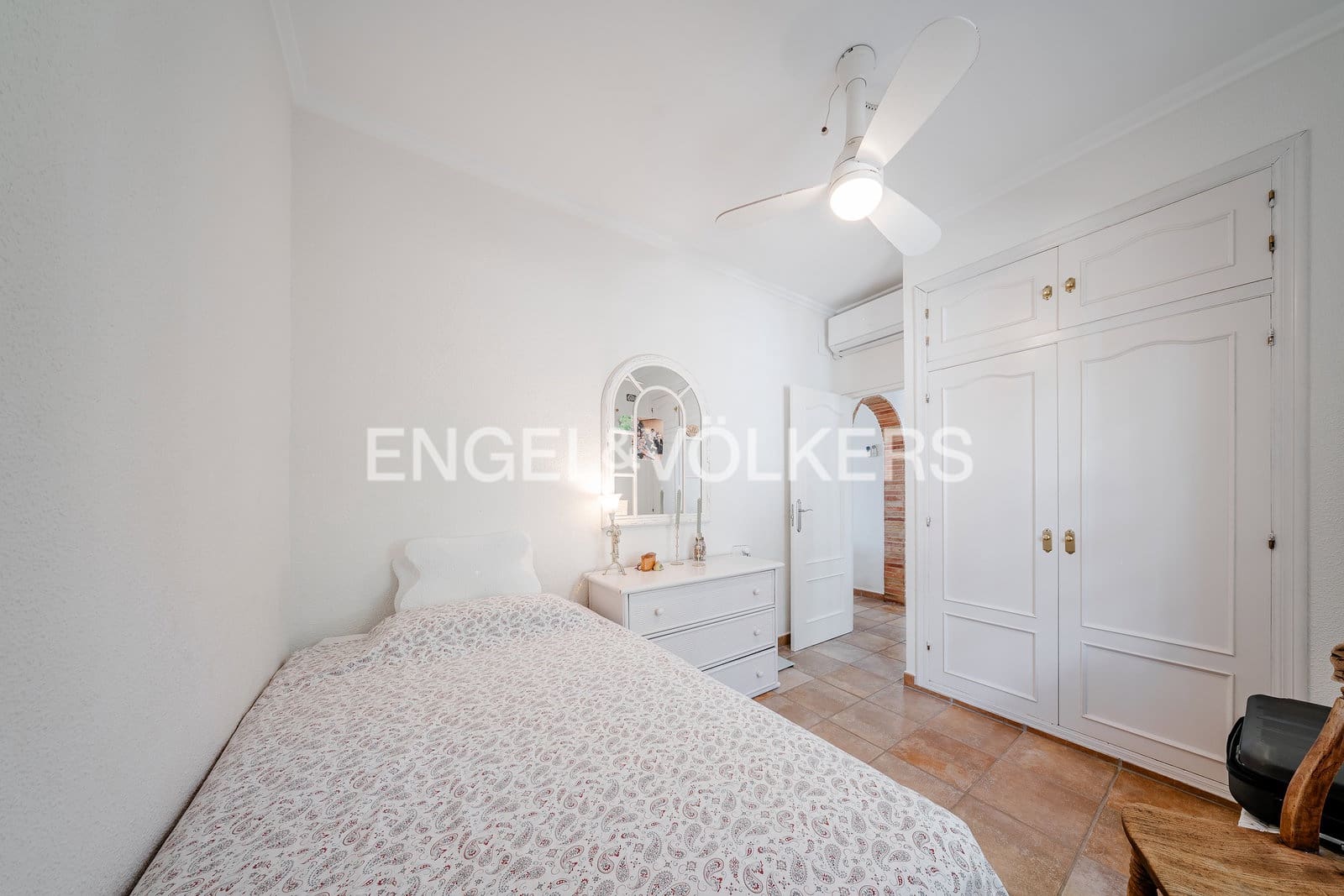 3 bedroom Villa for sale in Calpe / Calp with pool garage - € 850,000 (Ref: 10099176)