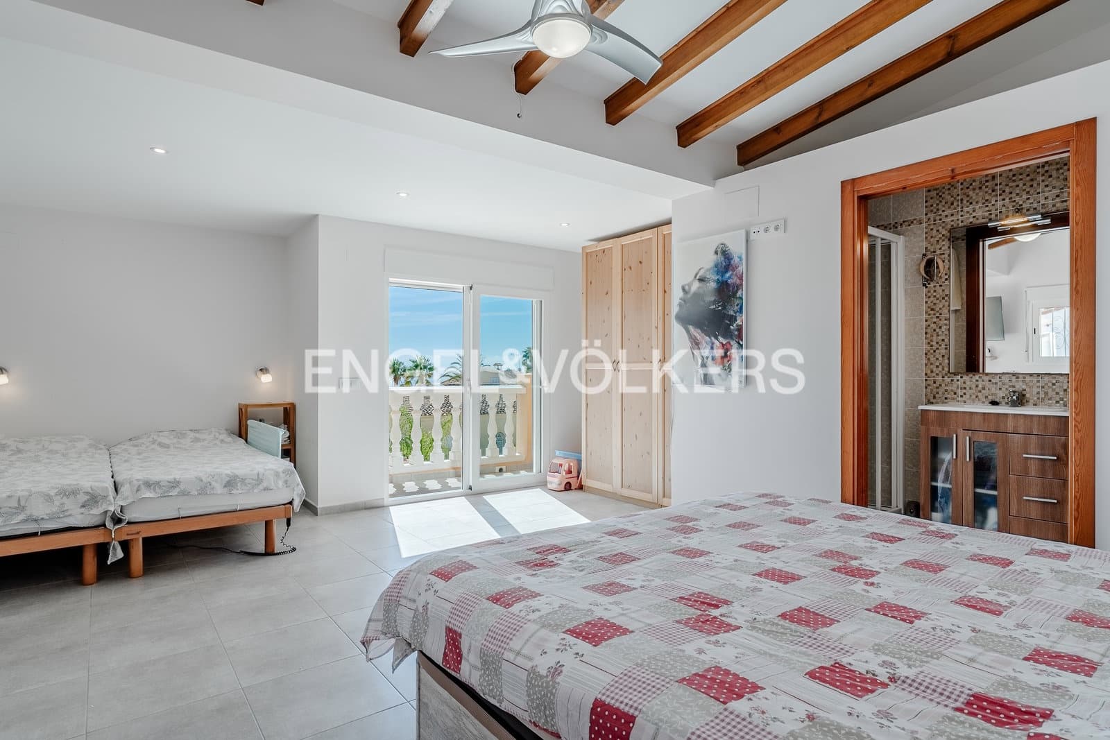 3 bedroom Villa for sale in Calpe / Calp with pool garage - € 850,000 (Ref: 10099176)