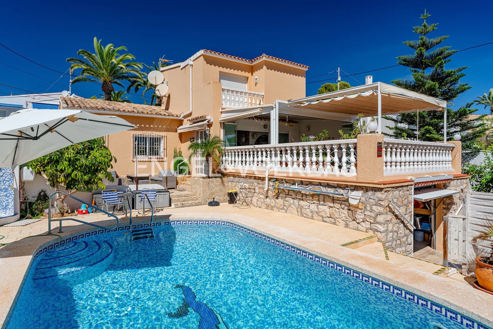 3 bedroom Villa for sale in Calpe / Calp with pool garage - € 850,000 (Ref: 10099176)