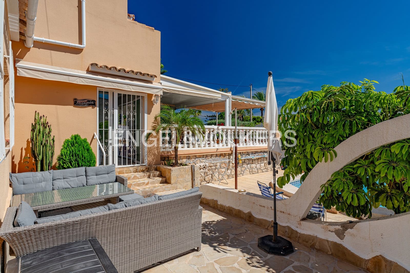 3 bedroom Villa for sale in Calpe / Calp with pool garage - € 850,000 (Ref: 10099176)