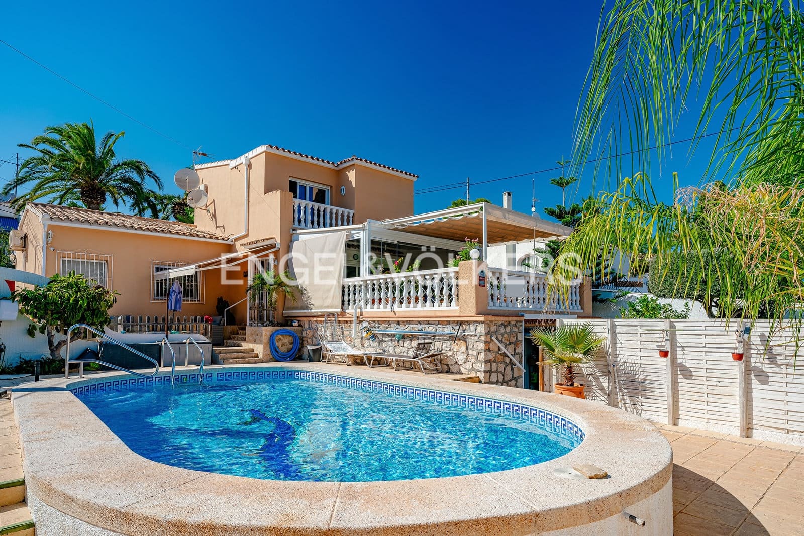 3 bedroom Villa for sale in Calpe / Calp with pool garage - € 850,000 (Ref: 10099176)