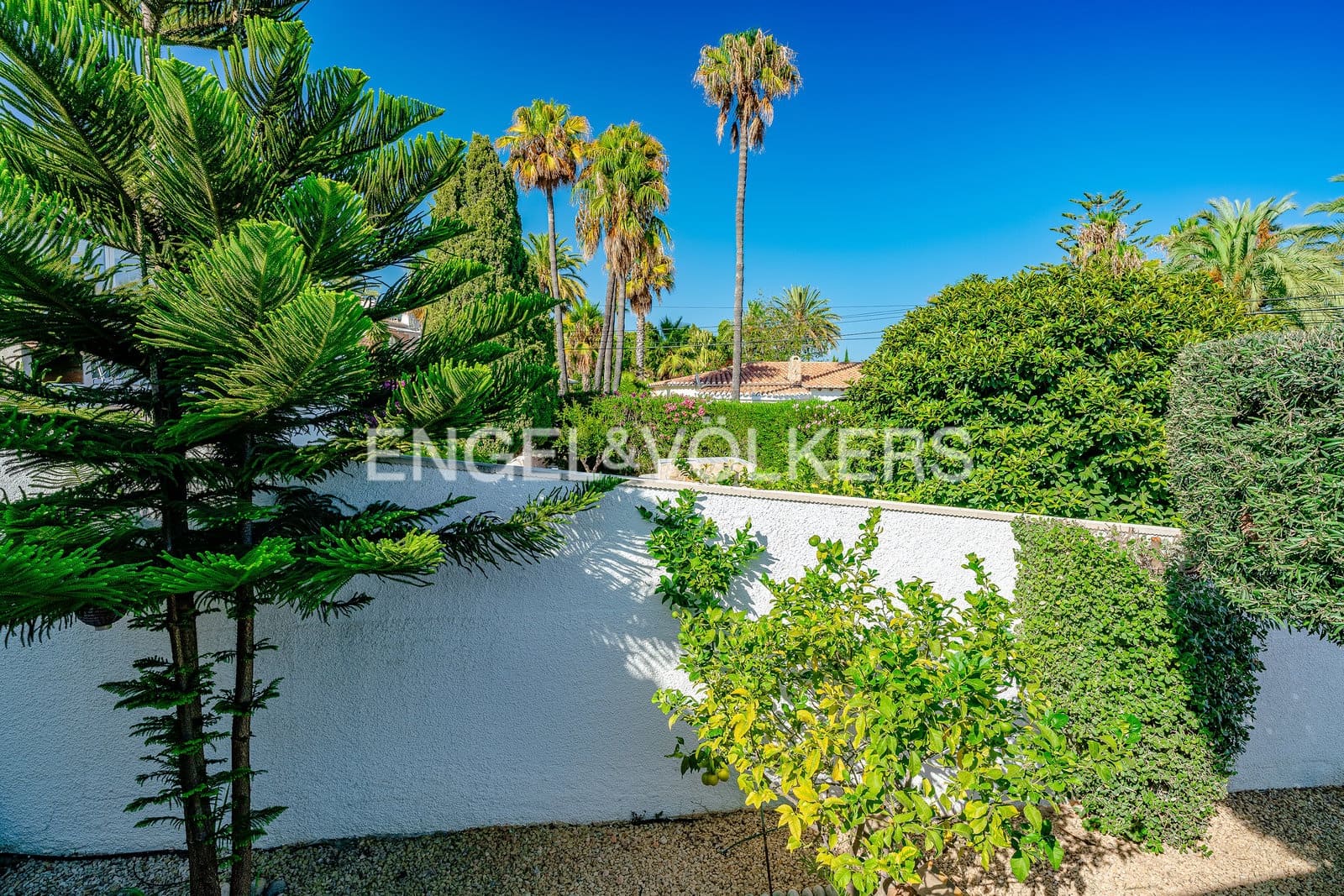 3 bedroom Villa for sale in Calpe / Calp with pool garage - € 850,000 (Ref: 10099176)