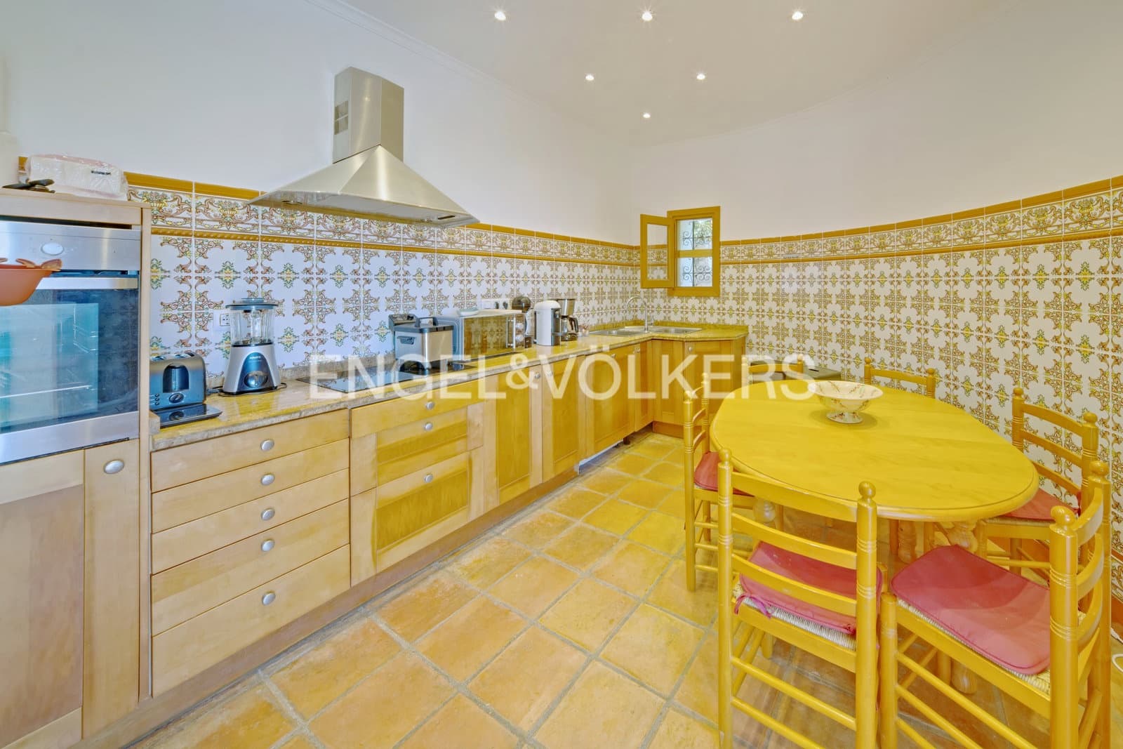 5 chambre Villa/Maison à vendre à Calpe / Calp avec piscine garage - 835 000 € (Ref: 10101417)