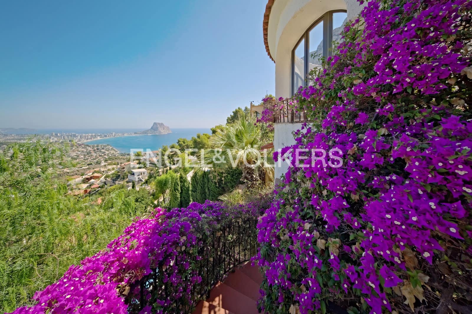 5 chambre Villa/Maison à vendre à Calpe / Calp avec piscine garage - 835 000 € (Ref: 10101417)