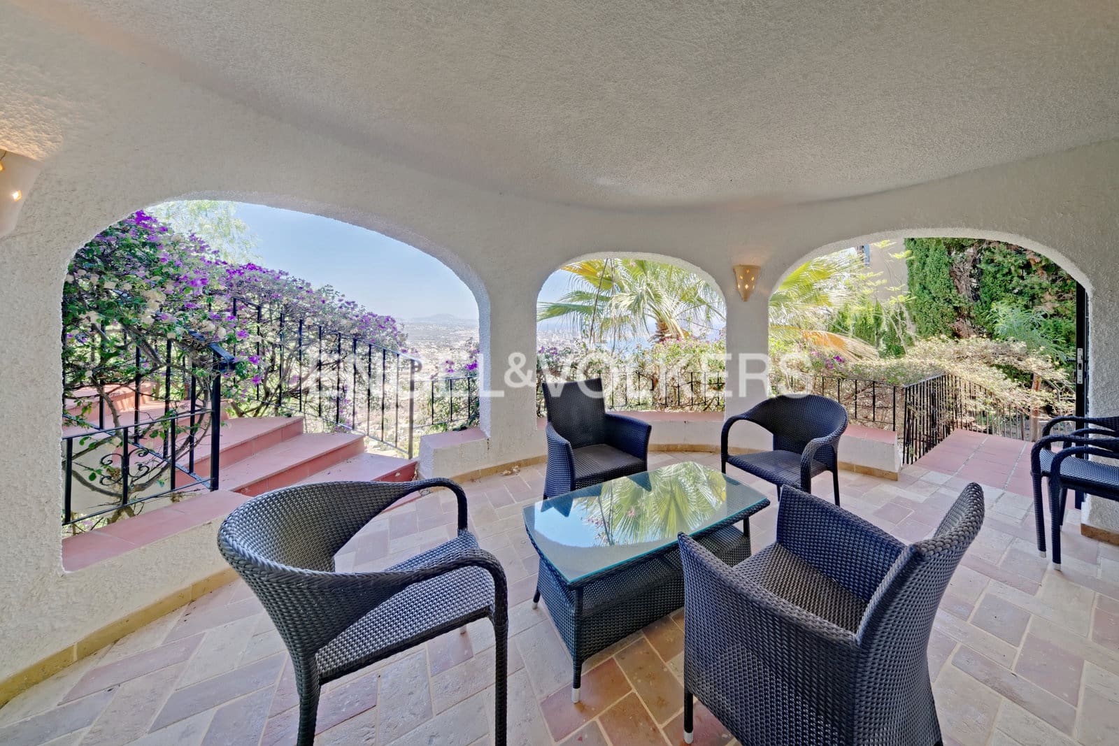 5 chambre Villa/Maison à vendre à Calpe / Calp avec piscine garage - 835 000 € (Ref: 10101417)