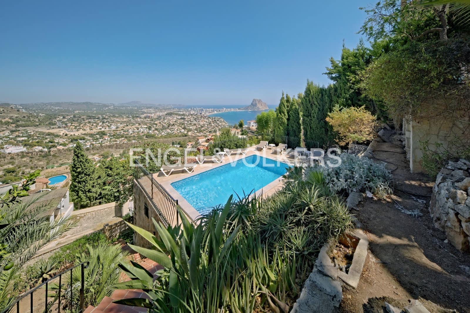 5 chambre Villa/Maison à vendre à Calpe / Calp avec piscine garage - 835 000 € (Ref: 10101417)