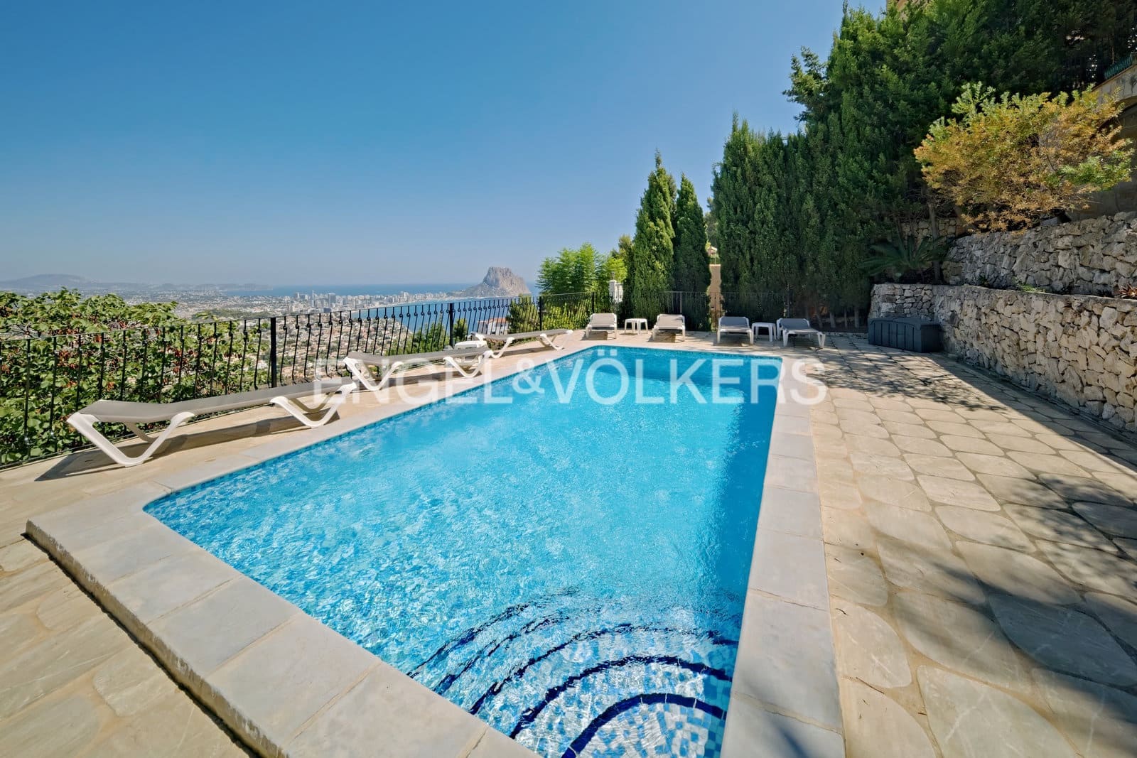 5 chambre Villa/Maison à vendre à Calpe / Calp avec piscine garage - 835 000 € (Ref: 10101417)