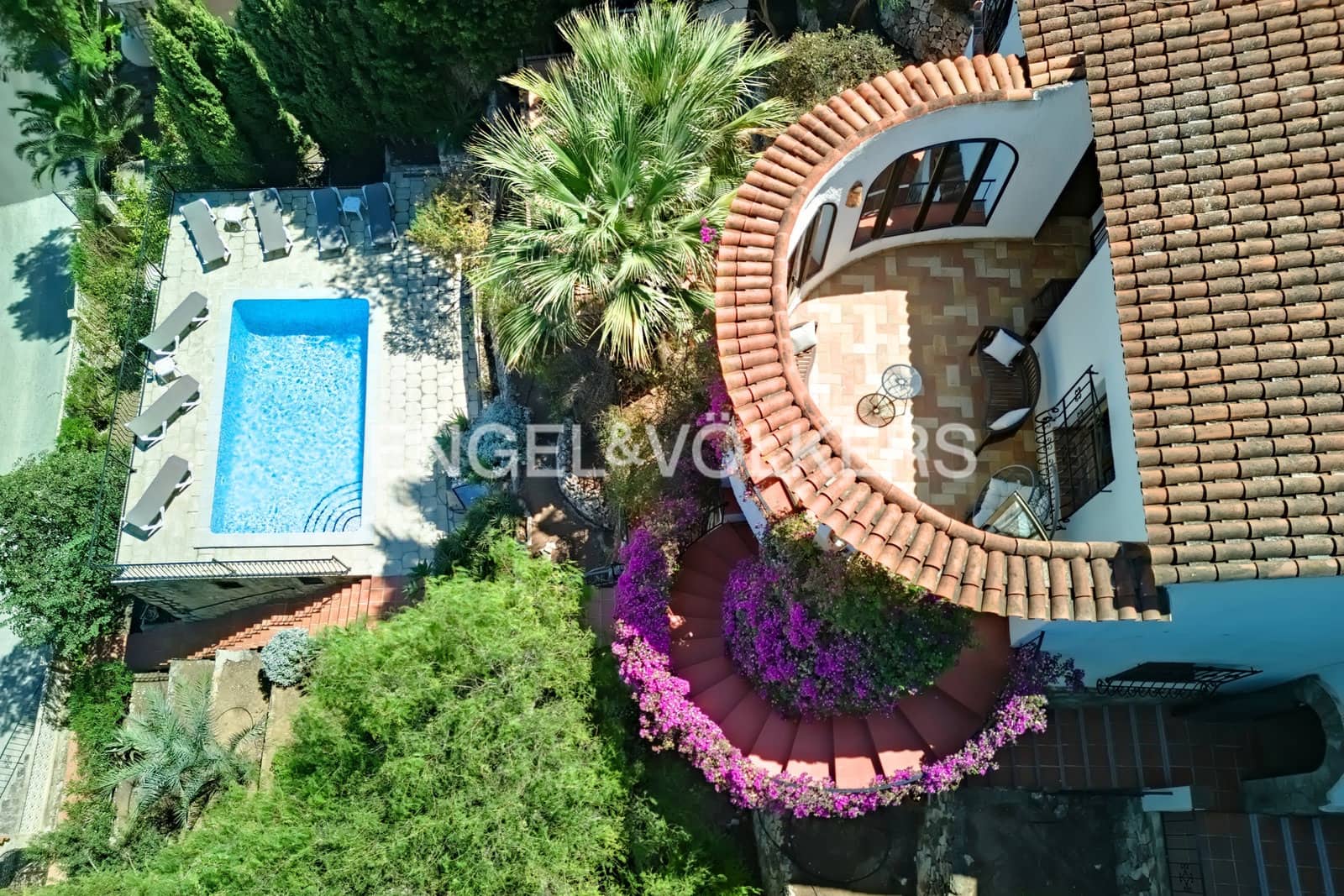5 chambre Villa/Maison à vendre à Calpe / Calp avec piscine garage - 835 000 € (Ref: 10101417)
