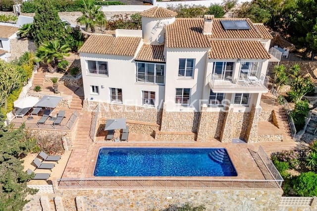 5 makuuhuone Huvila myytävänä paikassa Pueblo, Calpe / Calp mukana uima-altaan 
autotalli - 2 750 000 € (Ref: 10121177)