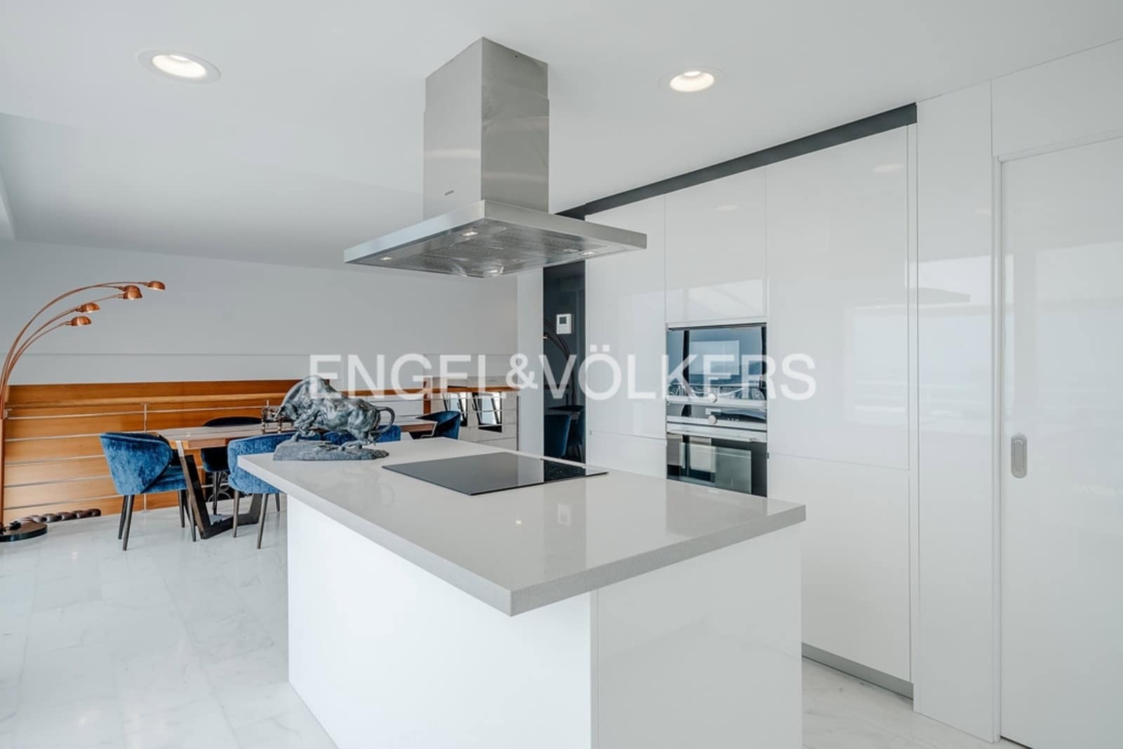 3 bedroom Villa for sale in Altea with pool garage - € 1,199,000 (Ref: 10156233)