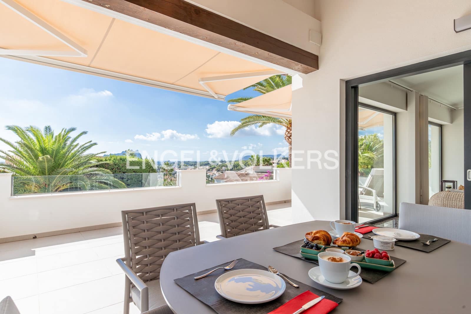 4 soveværelse Villa til salg i Moraira med swimmingpool garage - € 1.890.000 (Ref: 10170298)