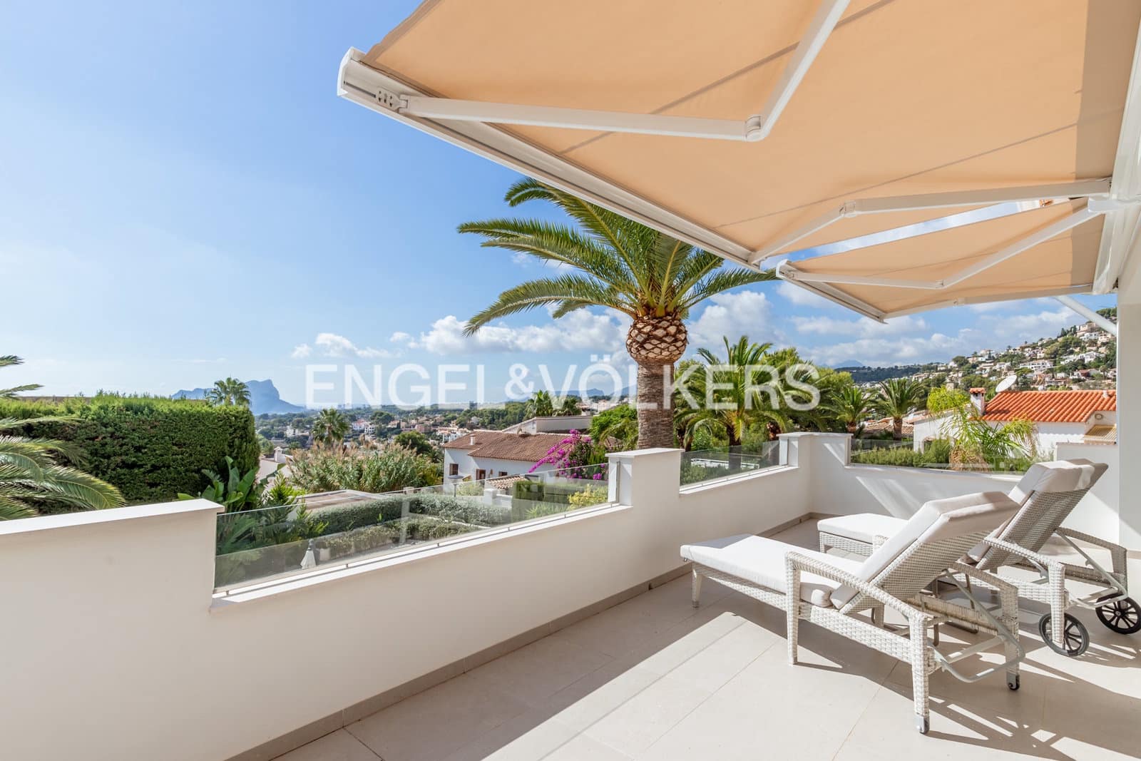4 soveværelse Villa til salg i Moraira med swimmingpool garage - € 1.890.000 (Ref: 10170298)