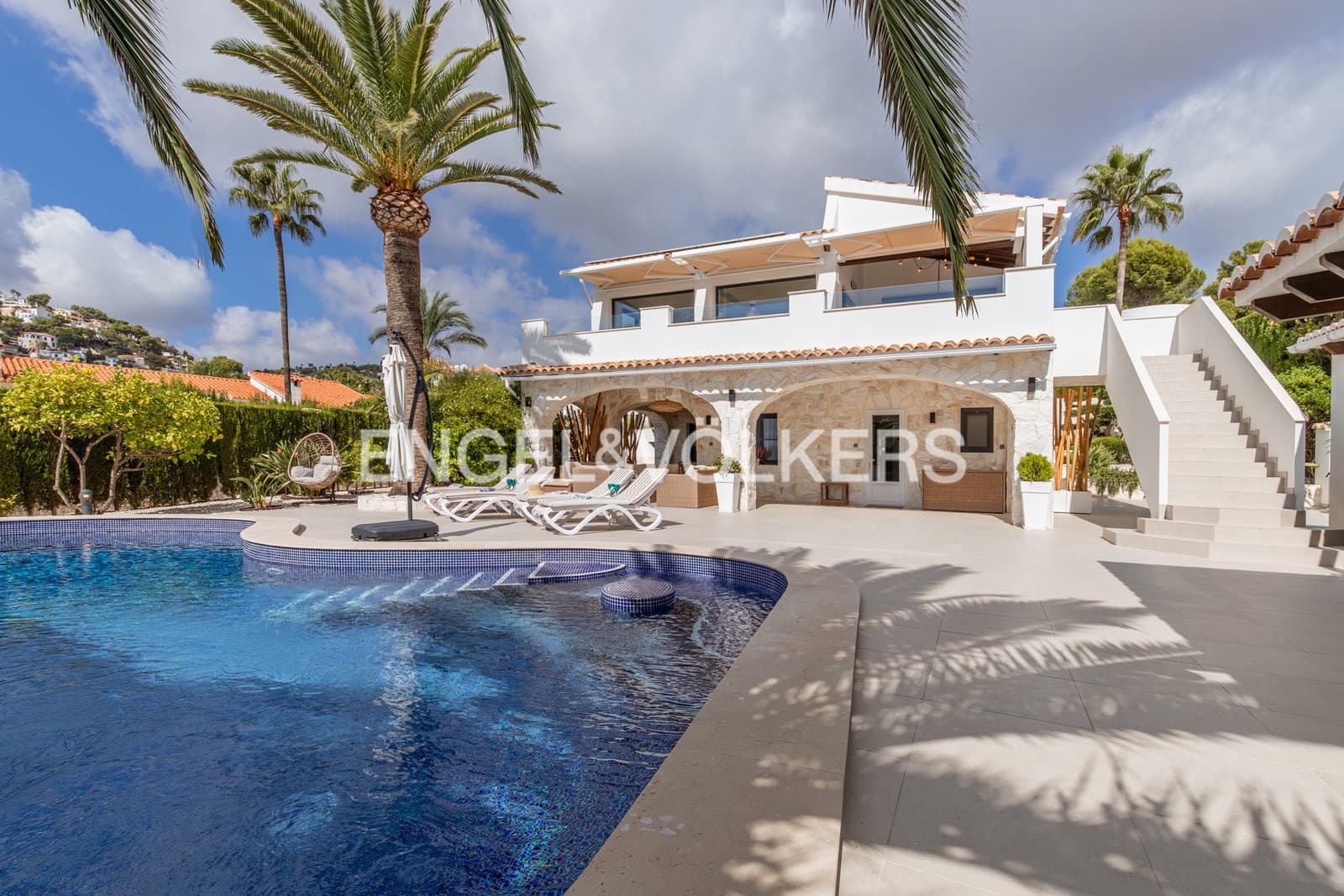 4 soveværelse Villa til salg i Moraira med swimmingpool garage - € 1.890.000 (Ref: 10170298)