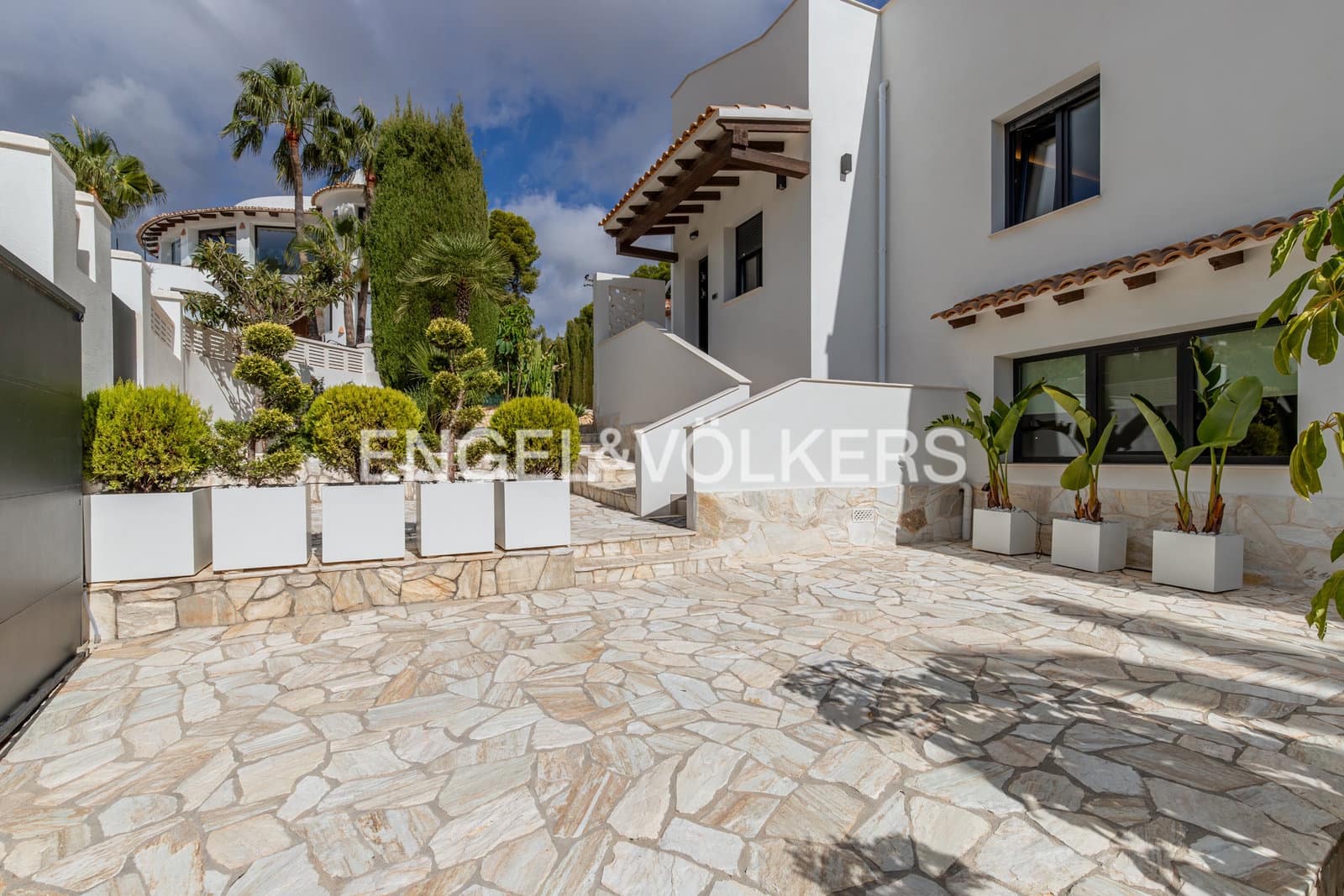 4 soveværelse Villa til salg i Moraira med swimmingpool garage - € 1.890.000 (Ref: 10170298)