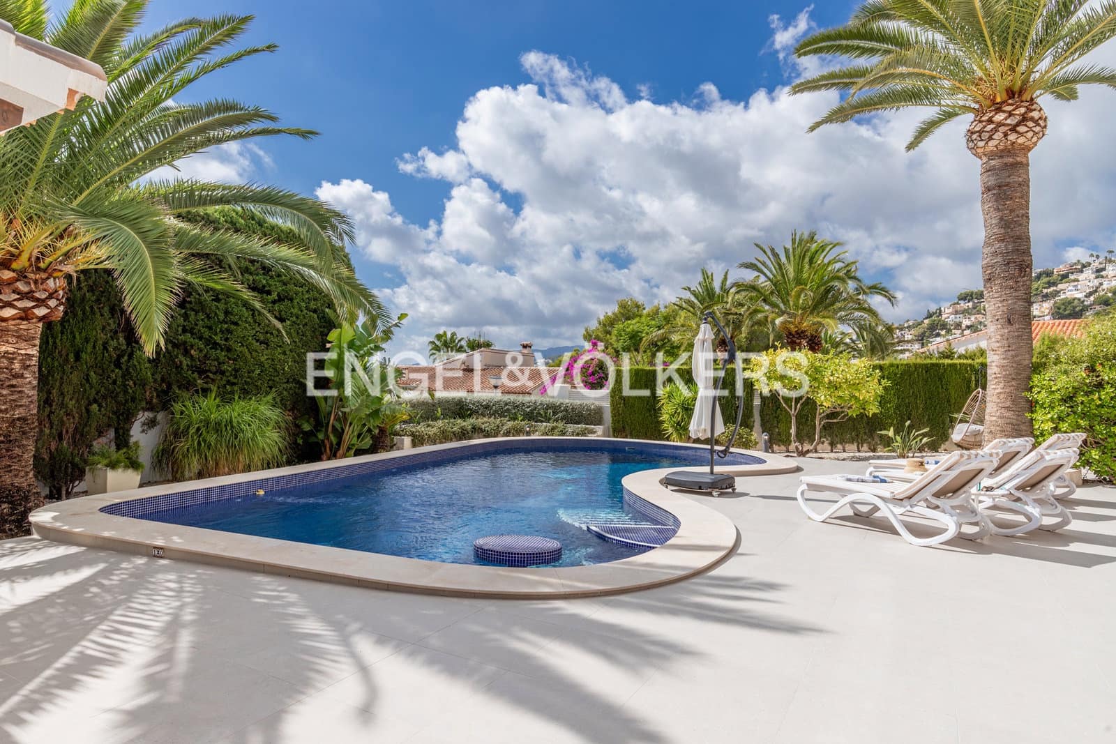 4 soveværelse Villa til salg i Moraira med swimmingpool garage - € 1.890.000 (Ref: 10170298)