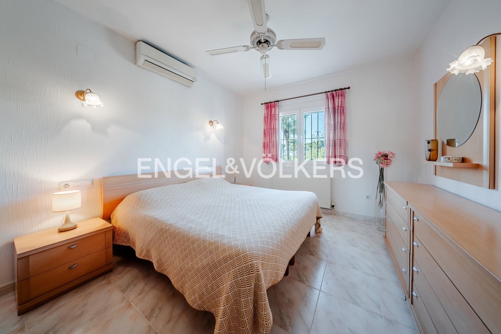3 quarto Moradia para venda em Moraira com piscina garagem - 525 000 € (Ref: 10185879)