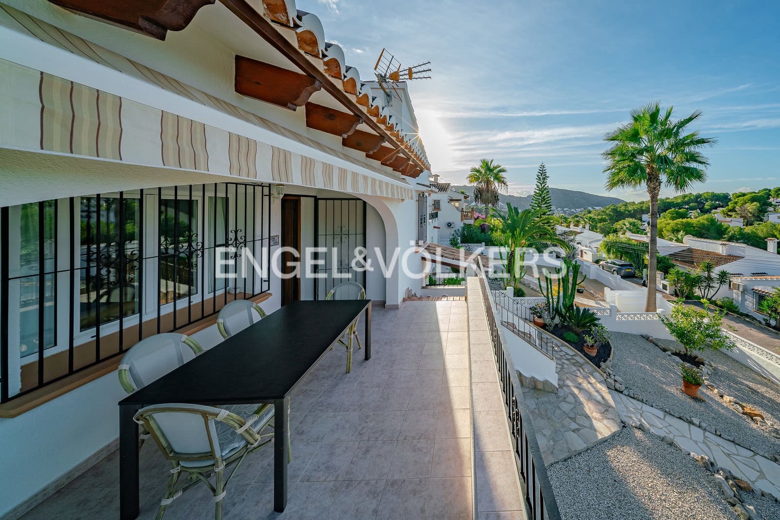 3 quarto Moradia para venda em Moraira com piscina garagem - 525 000 € (Ref: 10185879)