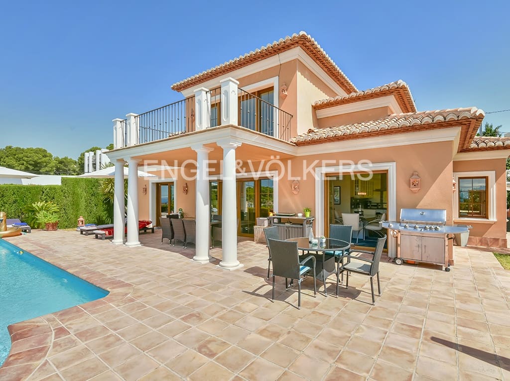 3 makuuhuone Huvila myytävänä paikassa Benissa mukana uima-altaan 
autotalli - 1 150 000 € (Ref: 5052978)