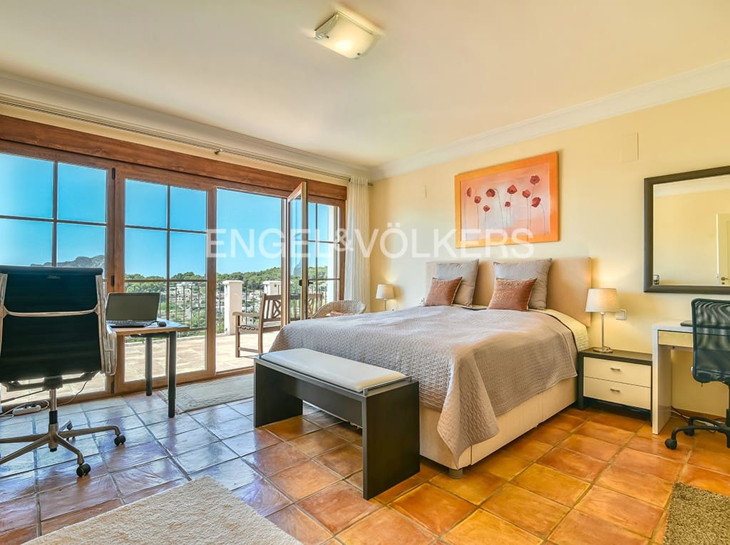 3 makuuhuone Huvila myytävänä paikassa Benissa mukana uima-altaan 
autotalli - 1 150 000 € (Ref: 5052978)