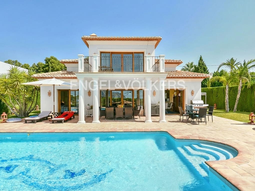 3 soveværelse Villa til salg i Benissa med swimmingpool garage - € 1.150.000 (Ref: 5052978)