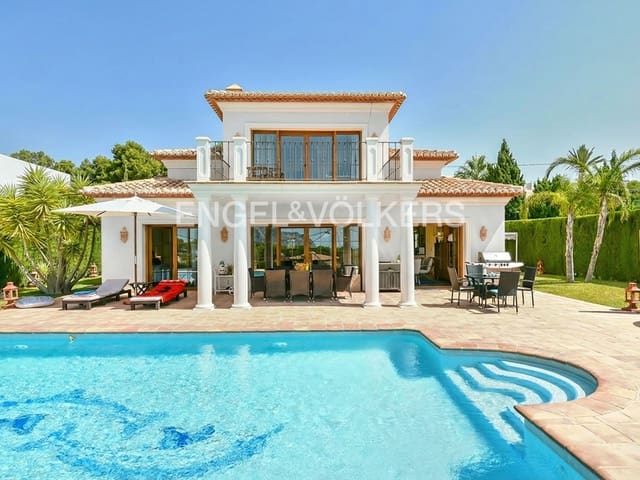 3 soveværelse Villa til salg i Benissa med swimmingpool garage - € 1.150.000 (Ref: 5052978)