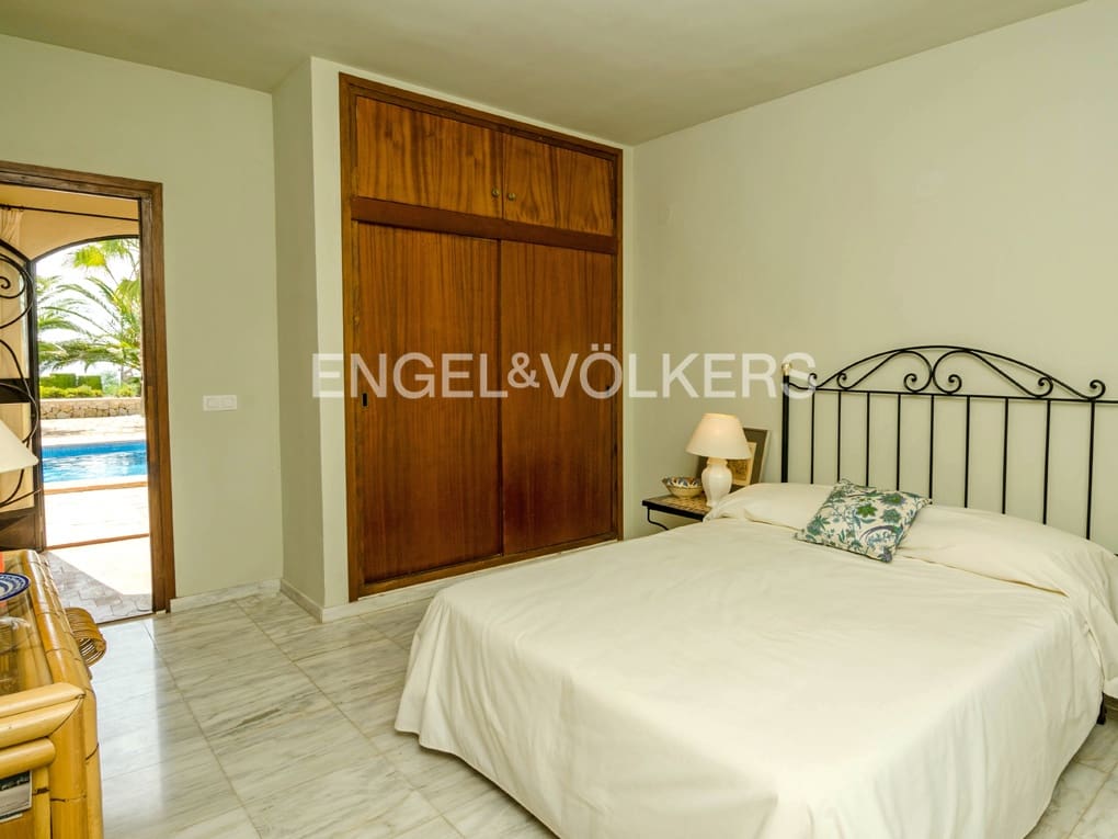 6 makuuhuone Maalaistalo myytävänä paikassa Benissa mukana uima-altaan 
autotalli - 2 975 000 € (Ref: 5053052)