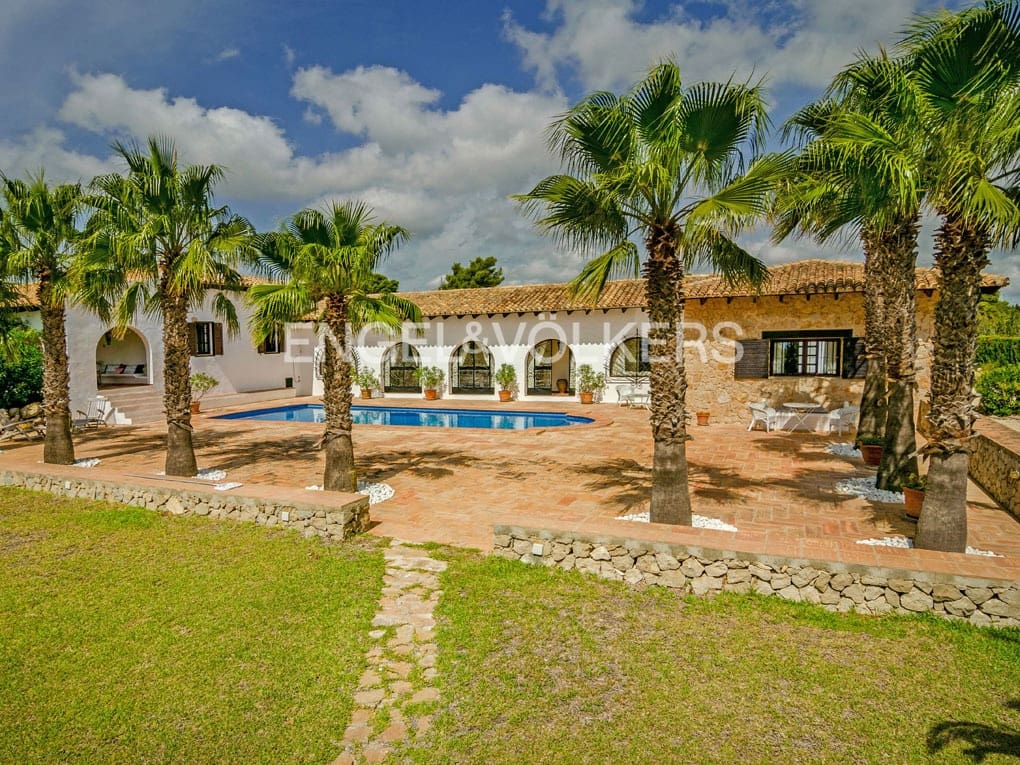 6 makuuhuone Maalaistalo myytävänä paikassa Benissa mukana uima-altaan 
autotalli - 2 975 000 € (Ref: 5053052)