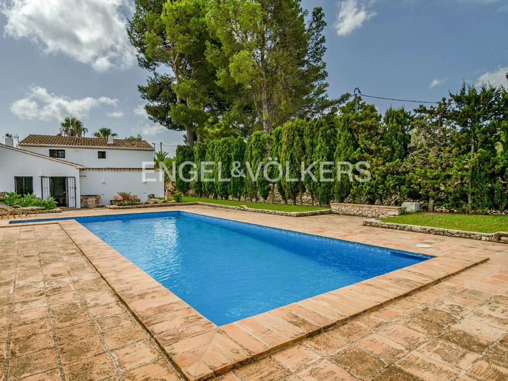 6 makuuhuone Maalaistalo myytävänä paikassa Benissa mukana uima-altaan 
autotalli - 2 975 000 € (Ref: 5053052)