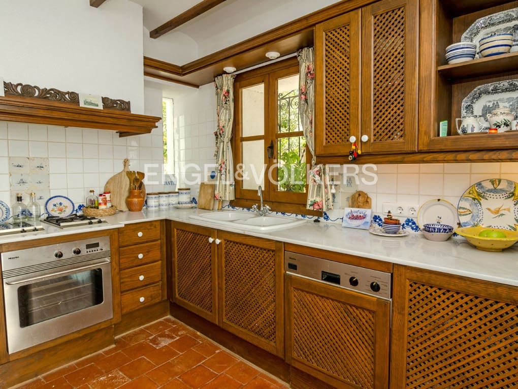 6 makuuhuone Maalaistalo myytävänä paikassa Benissa mukana uima-altaan 
autotalli - 2 975 000 € (Ref: 5053052)