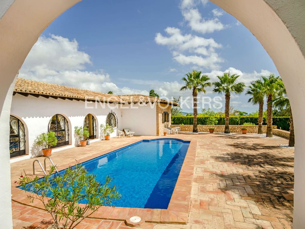 6 makuuhuone Maalaistalo myytävänä paikassa Benissa mukana uima-altaan 
autotalli - 2 975 000 € (Ref: 5053052)