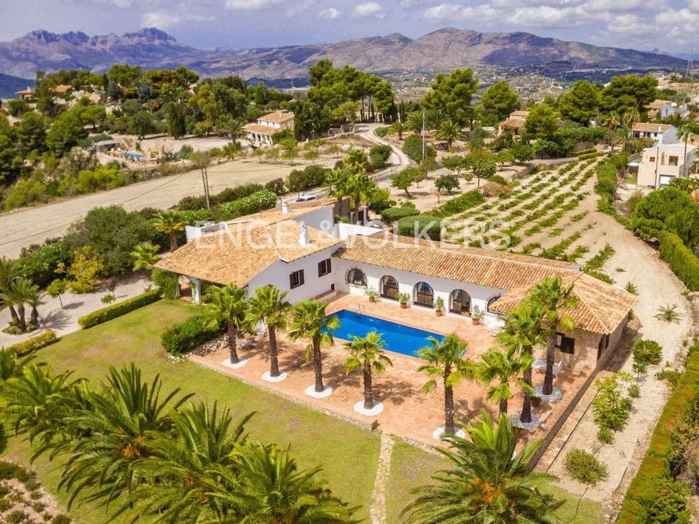 6 soverom Finca/Herregård til salgs i Benissa med svømmebasseng garasje - € 2 975 000 (Ref: 5053052)