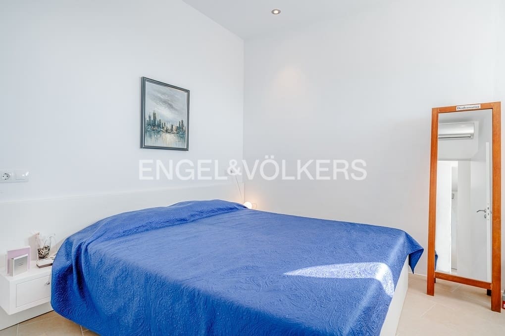 6 bedroom Villa for sale in Altea with pool garage - € 1,999,000 (Ref: 5053245)