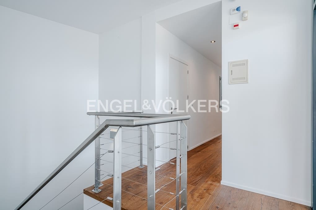 6 bedroom Villa for sale in Altea with pool garage - € 1,999,000 (Ref: 5053245)