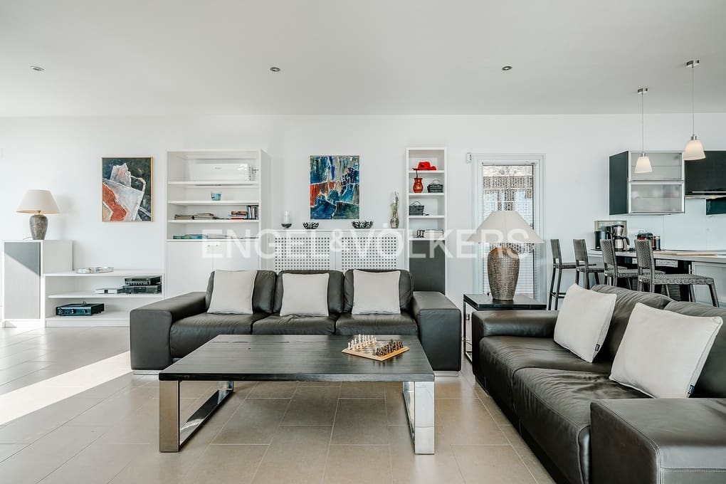 6 bedroom Villa for sale in Altea with pool garage - € 1,999,000 (Ref: 5053245)